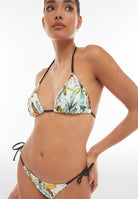 Triangel-Bikinioberteil mit tropischem Blattmuster - SAND