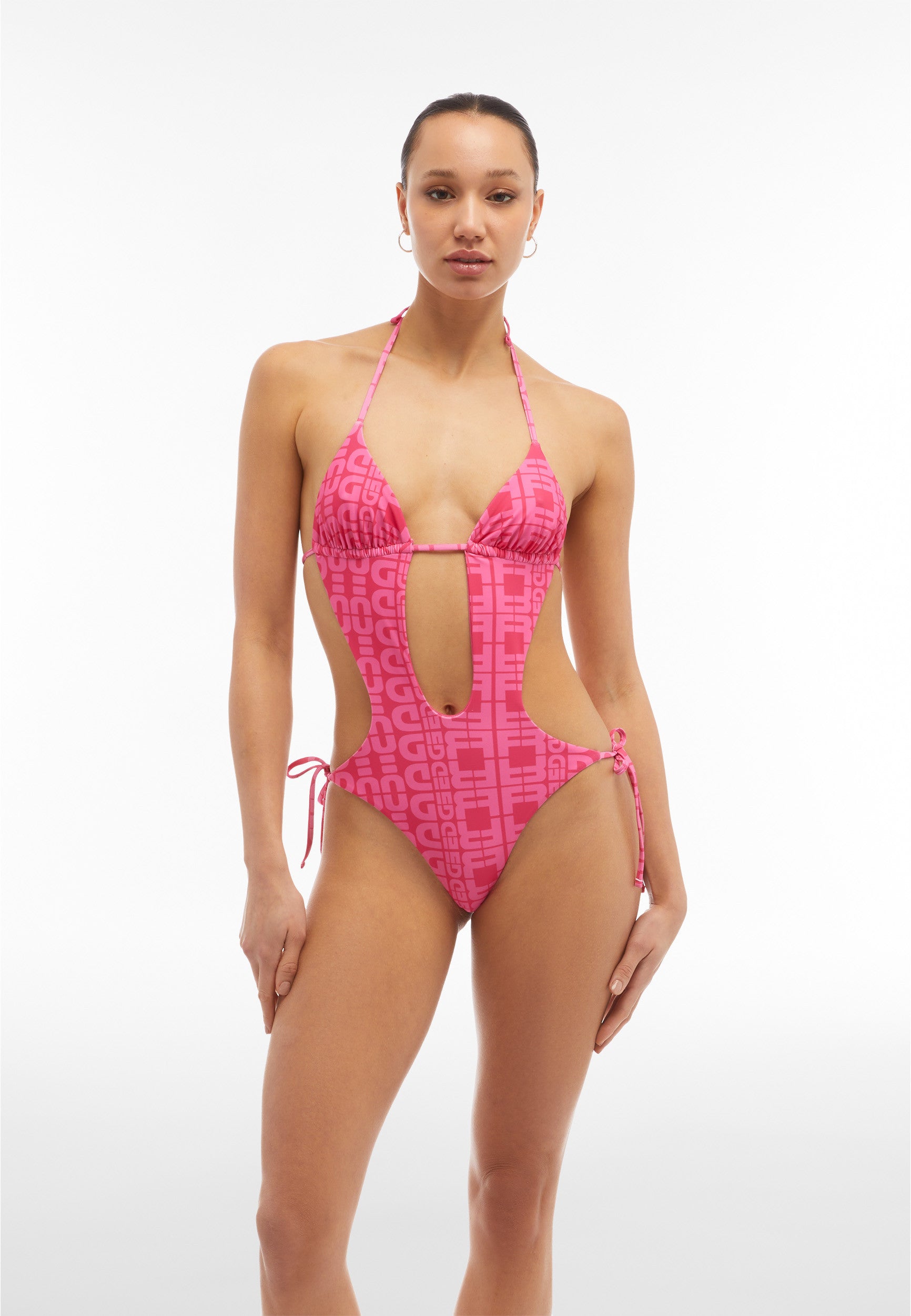 Einteiliger Badeanzug mit Cut-outs und Allover-Logo-Print - FUCHSIA